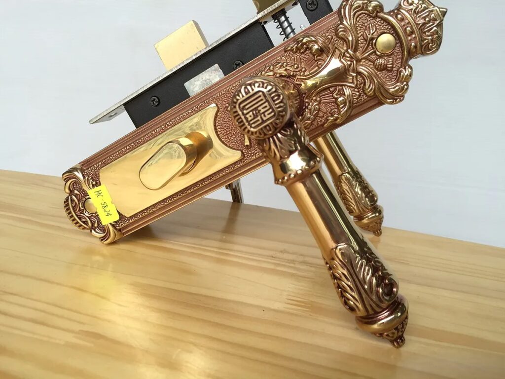 Khóa Huy Hoàng HC 5824